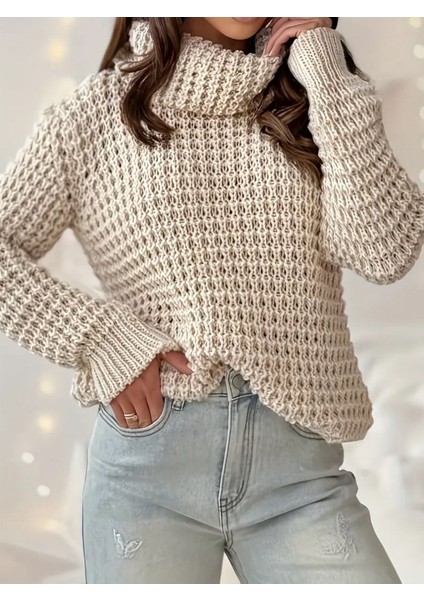Salaş Dokulu Boğazlı Triko Kazak - Bej