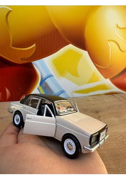 1973 Model Anadol Klasik Nostalji Diecast Araba Beyaz Sesli Işıklı Açılan Kapılar Havalı Korna indirimleri