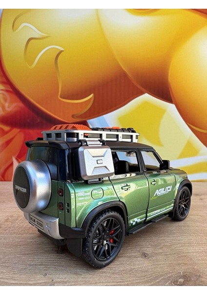 Land Rover Defender Arazi Aracı Işıklı Müzikli Lüks Jeep Defender Mdoel Araba Sürtmeli 17CM indirimleri