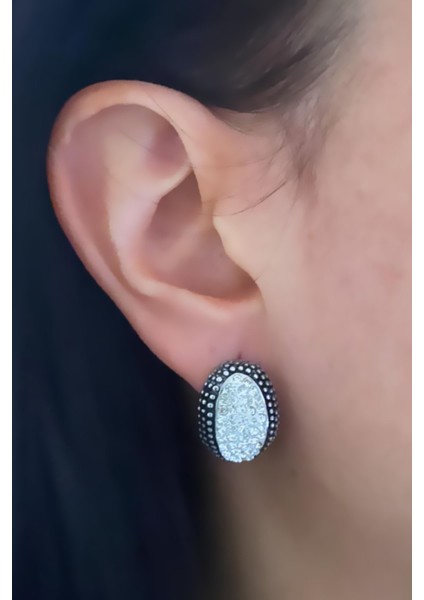 Gerçek Zirkon Taş Mineli Gümüş Renk Küpe