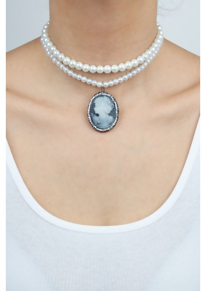 Kadın Figürlü Zirkon Taşlı Çift Sıra Kolye