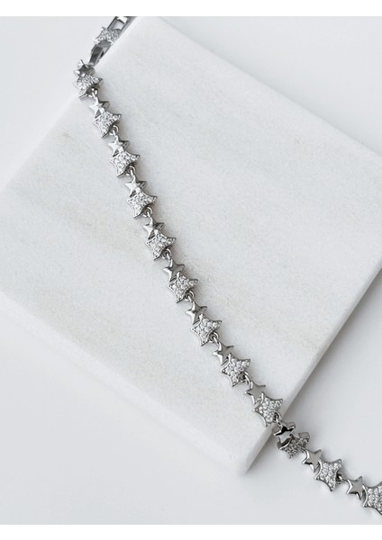 Küçük Taşlı ve Parlak Çift Yıldızlı Silver Bileklik modelleri