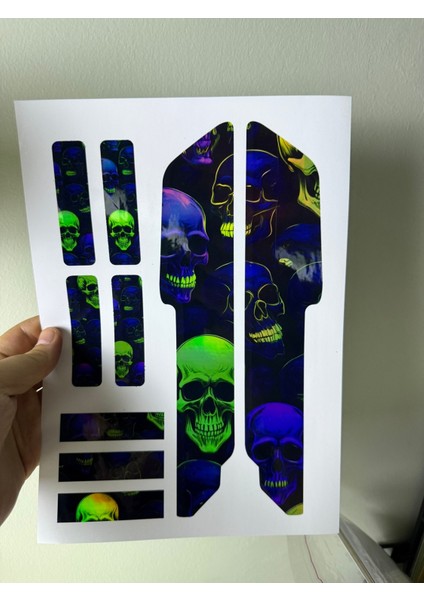 Skull Bisiklet Sticker Seti 9 Parça – Renkli Maşa Kadro Etiketi Hologram fiyatları