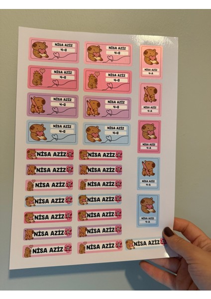 "kişiye Özel Defter Isim Etiketi – Sevimli Kapibara Çıkartma Seti (Okul Etiketi, 28 Adet)"