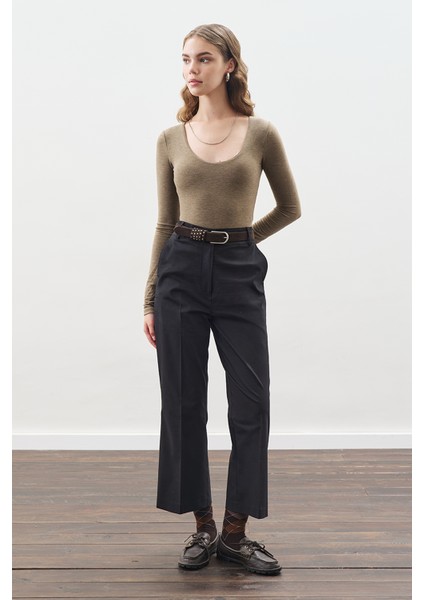 Flare Kesim Pantolon Siyah modelleri