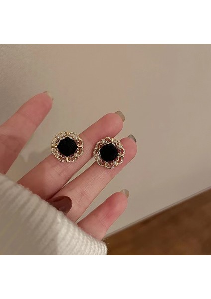 Bordo Kadife Küpeler Havadar Küpeler (Yurt Dışından)