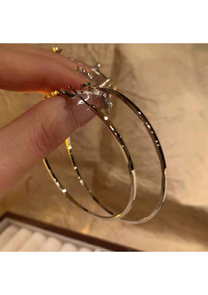 Tatlı ve Havalı Stil Seki Kız Düz Halka Küpeler Yeni Basit Yuvarlak Yüz Küpeleri Benzersiz Daire Küpeler (Yurt Dışından)