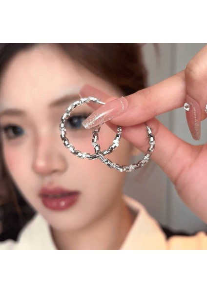 Tatlı ve Havalı Stil Seki Kız Düz Halka Küpeler Yeni Basit Yuvarlak Yüz Küpeleri Benzersiz Daire Küpeler (Yurt Dışından)