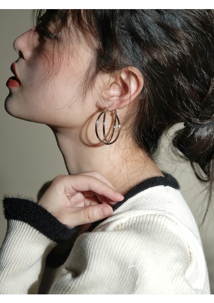 Kadınlar Için Yeni Sonbahar/kış Metalik Parlak Yuvarlak Küpeler, Zarif ve Sofistike, Kare ve Yuvarlak Yüzlere Yakışır, Retro Tarz. (Yurt Dışından)