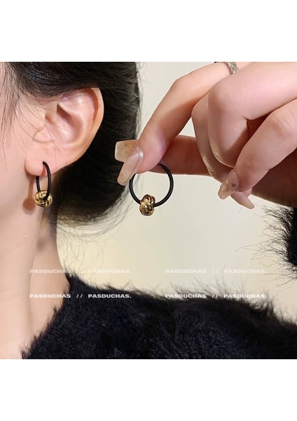 Tatlı ve Havalı Stil Seki Kız Düz Halka Küpeler Yeni Basit Yuvarlak Yüz Küpeleri Benzersiz Daire Küpeler (Yurt Dışından)