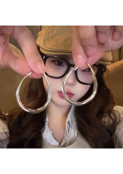 Tatlı ve Havalı Stil Seki Kız Düz Halka Küpeler Yeni Basit Yuvarlak Yüz Küpeleri Benzersiz Daire Küpeler (Yurt Dışından)