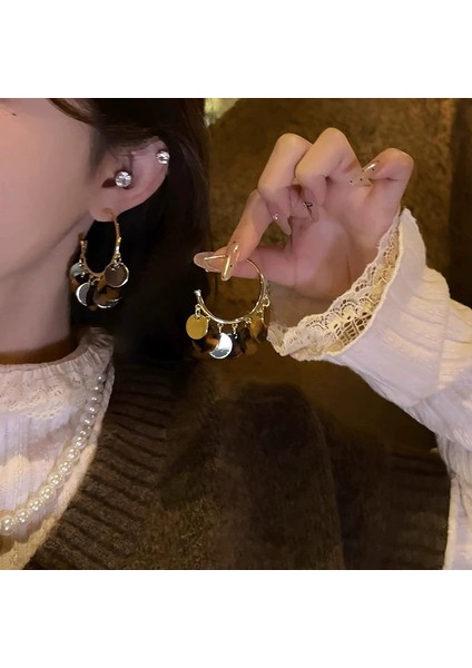 Kadınlar Için Yeni Sonbahar/kış Metalik Parlak Yuvarlak Küpeler, Zarif ve Sofistike, Kare ve Yuvarlak Yüzlere Yakışır, Retro Tarz. (Yurt Dışından)