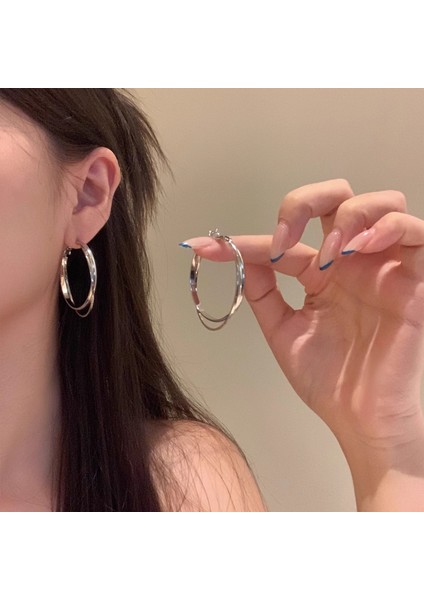 Kadınlar Için Yeni Metalik Cilalı Küpeler, Zarif ve Sofistike Halka Küpeler (Yurt Dışından)