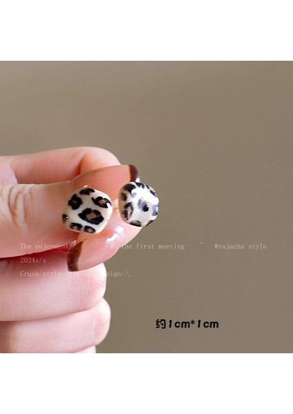 Kadınlar Için Yeni Sonbahar/kış Metalik Parlak Yuvarlak Küpeler, Zarif ve Sofistike, Kare ve Yuvarlak Yüzlere Yakışır, Retro Tarz. (Yurt Dışından)