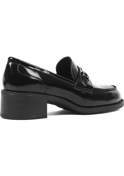 Kadın Siyah Kalın Topuklu Rugan Deri Ayakkabı fırsatları