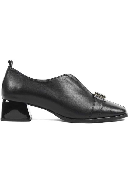 Kadın Siyah Kalın Topuklu Deri Ayakkabı