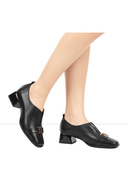 Kadın Siyah Kalın Topuklu Deri Ayakkabı fiyatları