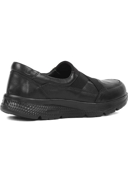 Kadın Siyah Kalın Tabanlı Deri Ayakkabı fırsatları