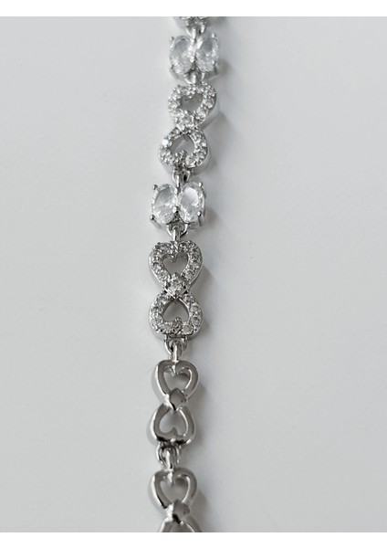 Küçük Kalpli ve Sonsuzluk Detaylı Silver Bileklik fiyatları