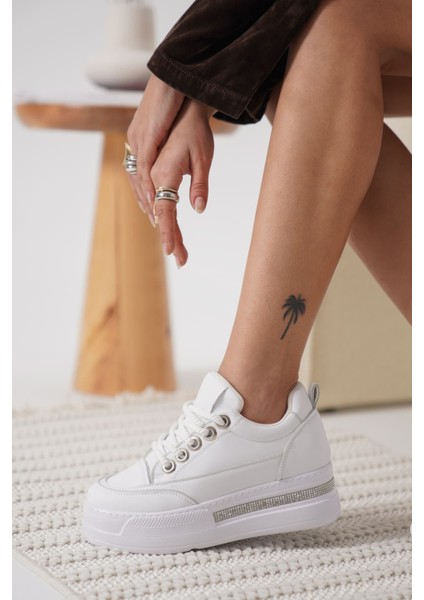 Lunora Premium Yüksek Taban Beyaz 8 cm Gizli Topuk Kadın Sneaker