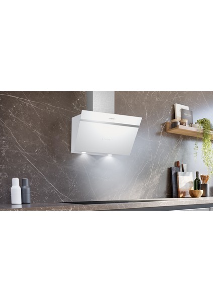 Beyaz Ankastre Set (HJ852GYW0T Kendini Temizleyen Fırın EO7C2PP30O 67 cm Ocak LC66KPJ20T Davlumba)