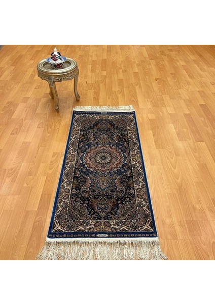 Otantik Klasik Madalyon Desenli 60 x 120 cm Ipek Halı modelleri
