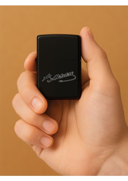 Özel Tasarım Şık ve Dayanıklı Uv Desenli Baskılı Benzinli Metal Çakmak Atatürk Imza