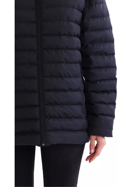 İçi Astarlı Su ve Rüzgar Geçirmez Cepli Kadın Mont fırsatları