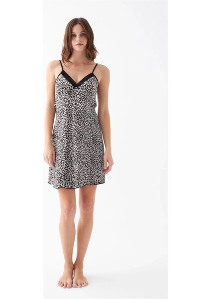 Moda Kadın Kahve Leopar Desenli Dantel Detaylı Ip Askılı Gecelik modelleri