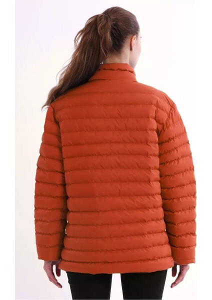 İçi Astarlı Su ve Rüzgar Geçirmez Cepli Kadın Mont indirimleri