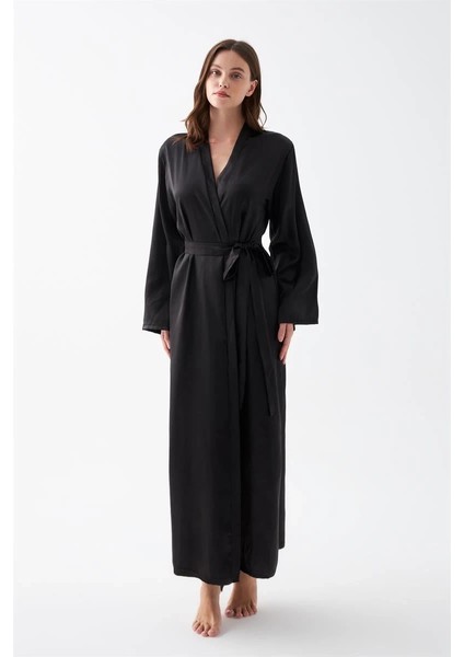 Moda Kadın Uzun Siyah Saten Sabahlık modelleri