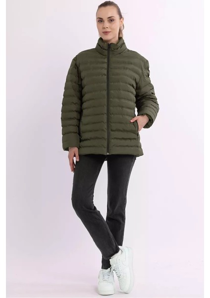 İçi Astarlı Su ve Rüzgar Geçirmez Cepli Kadın Mont modelleri