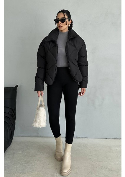 Baklava Desenli Mont