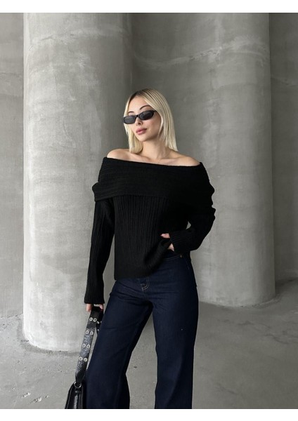 Madonna Yaka Triko Kazak