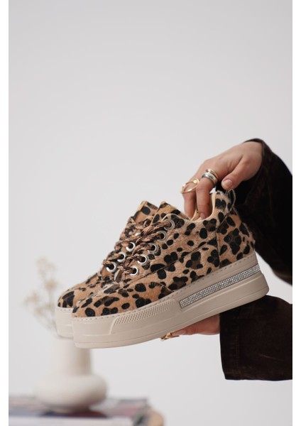 Lunora Premium Yüksek Taban Bej 8 cm Gizli Topuk Kadın Sneaker fiyatları