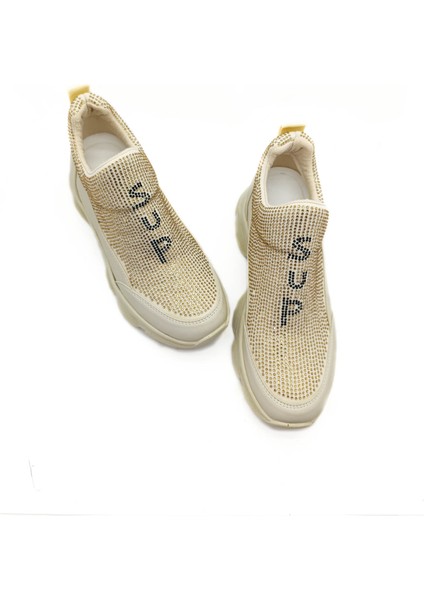 Bej Renk Taş Detaylı Gizli Dolgu Topuk Lüx Tasarım Kadın Sneaker