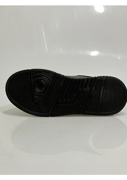 2933 Wickers Siyah-Füme Kalın Taban Bağcıklı Bayan Spor Ayakkabısı indirimleri