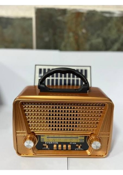 RT-836 Solar Güneş Enerjili Nostaljik Radyo modelleri