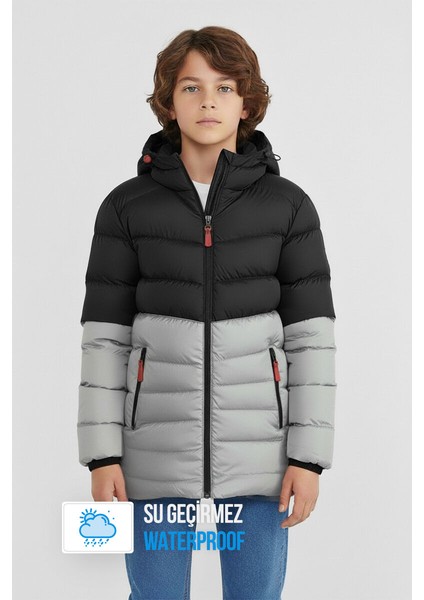 İçi Kürklü Su ve Rüzgar Geçirmez Erkek Çocuk Mont