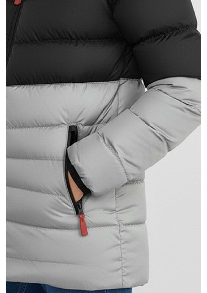 İçi Kürklü Su ve Rüzgar Geçirmez Erkek Çocuk Mont