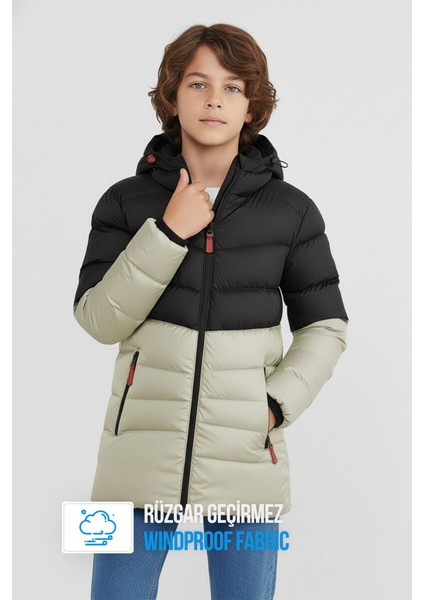 İçi Kürklü Su ve Rüzgar Geçirmez Erkek Çocuk Mont