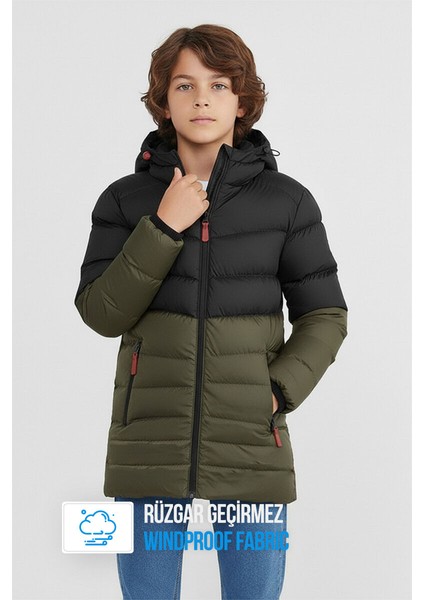 İçi Kürklü Su ve Rüzgar Geçirmez Erkek Çocuk Mont