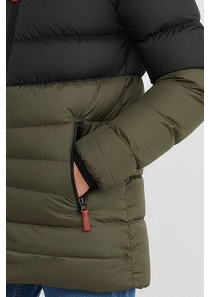 İçi Kürklü Su ve Rüzgar Geçirmez Erkek Çocuk Mont