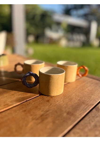 Seramik Burgu Kulplu Tekli Fincan- Mor modelleri