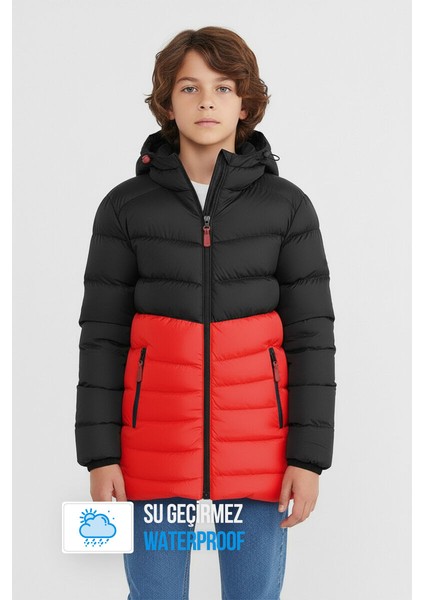 İçi Kürklü Su ve Rüzgar Geçirmez Erkek Çocuk Mont