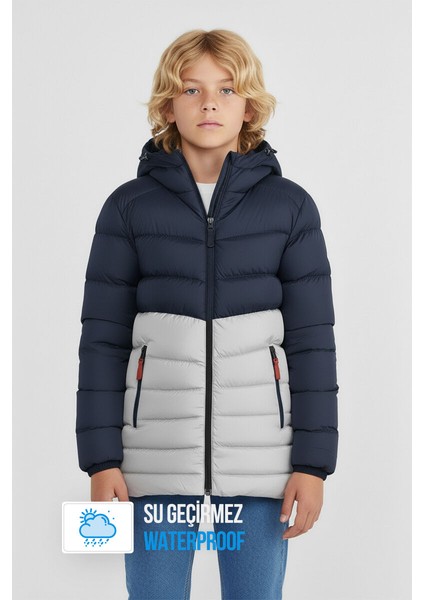 İçi Kürklü Su ve Rüzgar Geçirmez Erkek Çocuk Mont