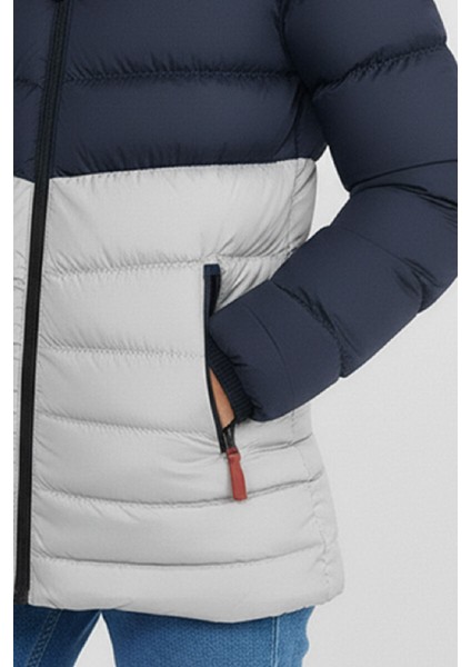 İçi Kürklü Su ve Rüzgar Geçirmez Erkek Çocuk Mont