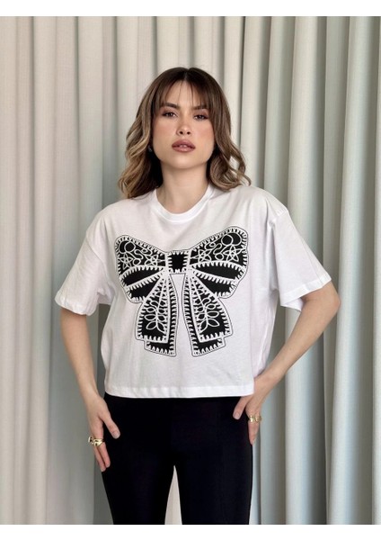 Oversize Beyaz Baskılı Crop Tişört