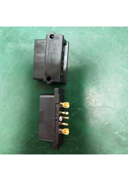 1 Çift Güç Deşarj Konnektörü 6 Pin Erkek Fiş ve Dişi Fiş (Yurt Dışından) modelleri