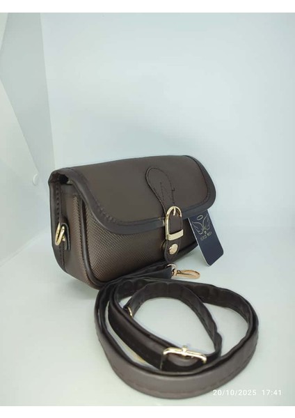 Kadın Deri Altin Zincir Detaylı Lux El Omuz Çanta 20X30CM modelleri